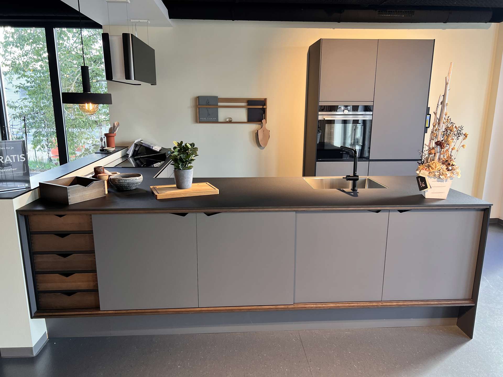 Showroomkeukens | Vind showroomkeukens tegen aantrekkelijke prijzen bij ...