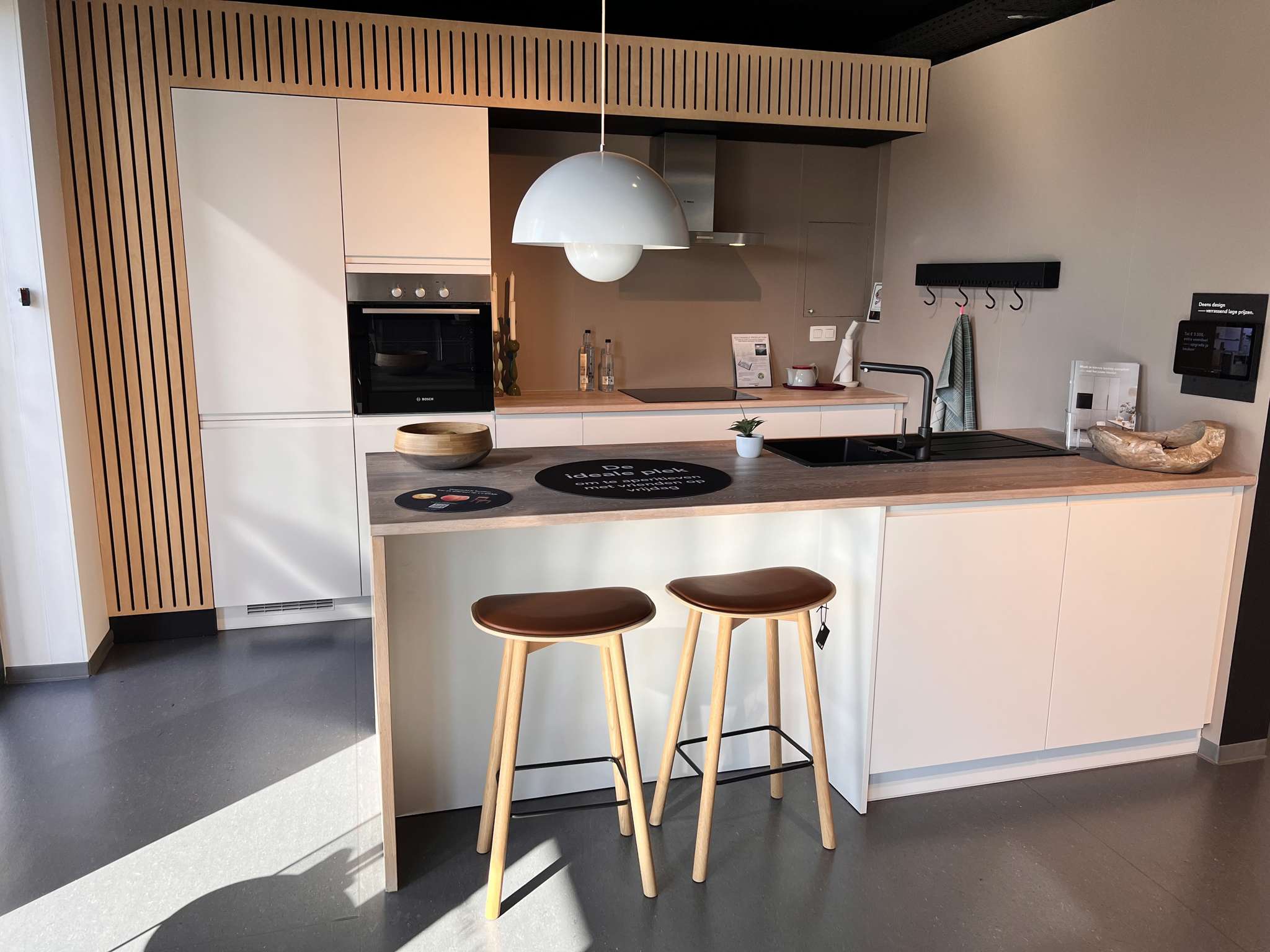 Showroomkeukens | Vind showroomkeukens tegen aantrekkelijke prijzen bij ...
