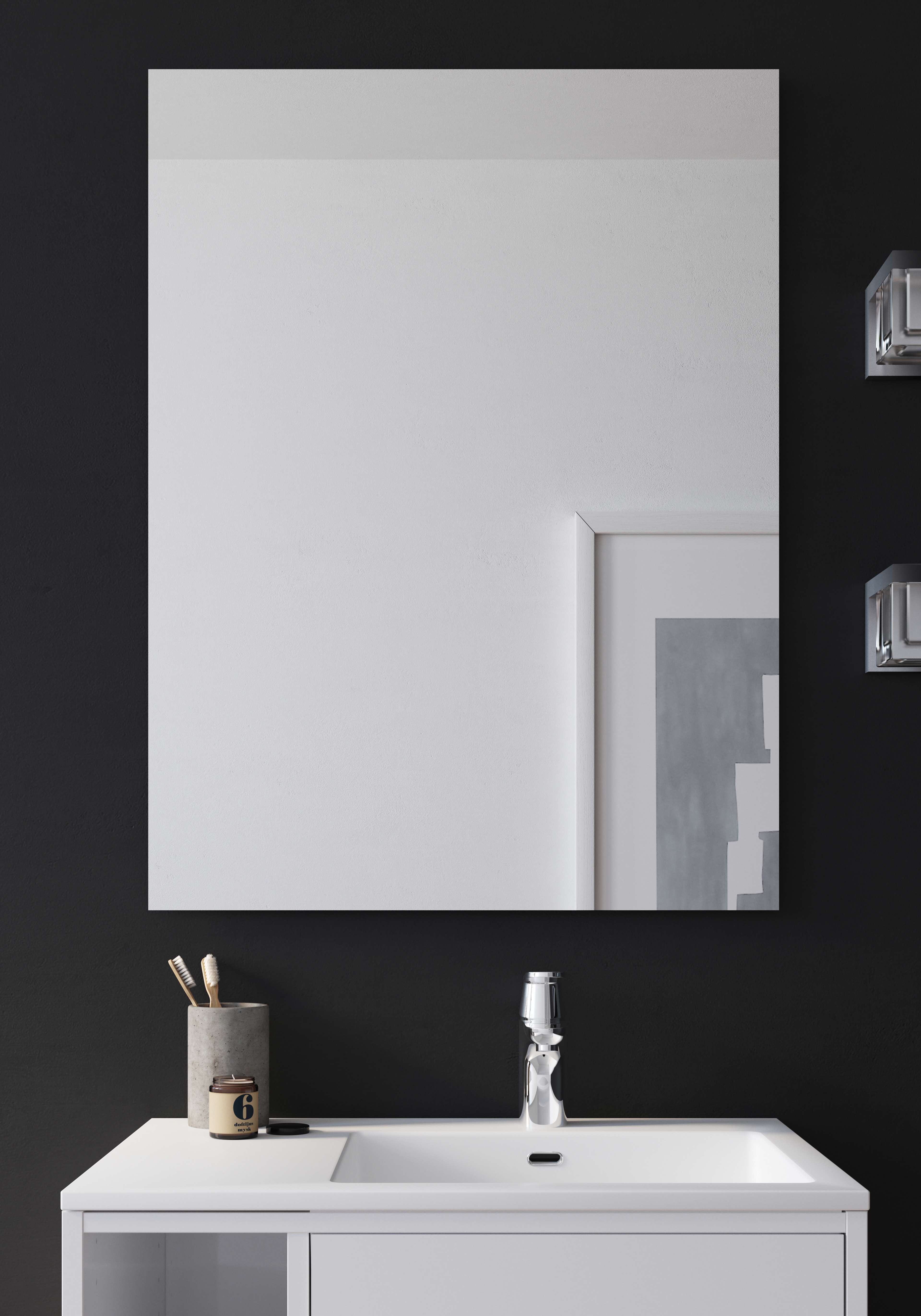 MILK white Bath serie badrum med en snygg spegel och modern design, med eleganta linjer för en modern och minimalistisk estetik.
